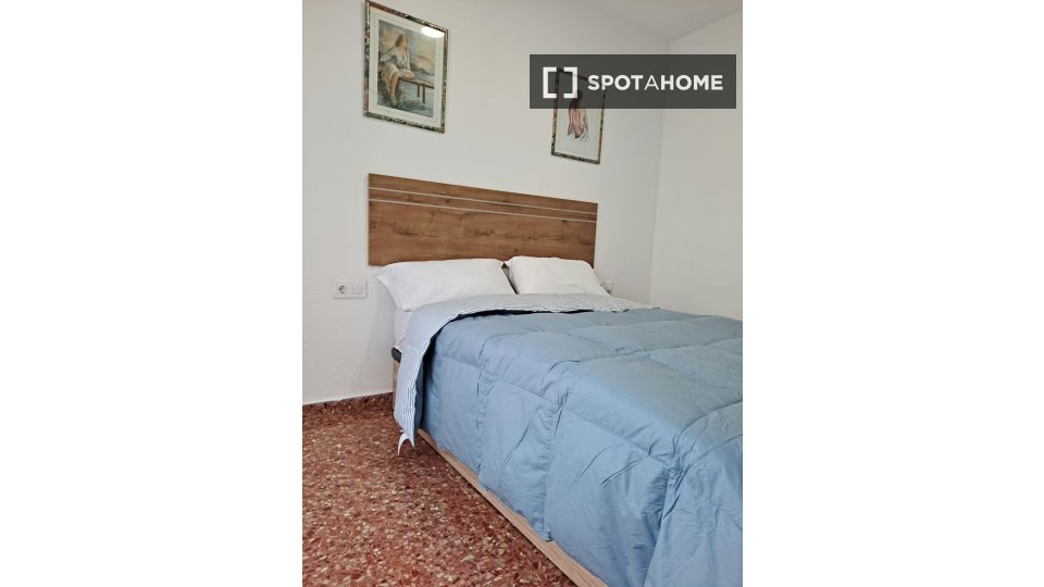 Apartment Valencia, 2 beds — photo 2