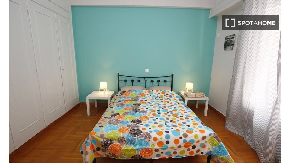 Double room Athens, 7 beds — photo 2