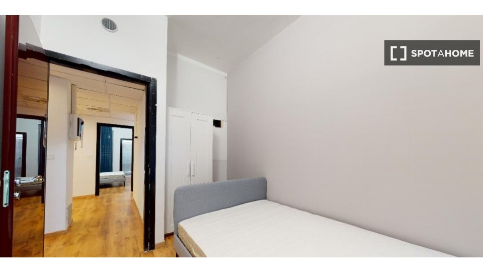 Double room Milan, 8 beds, 200m² — photo 17