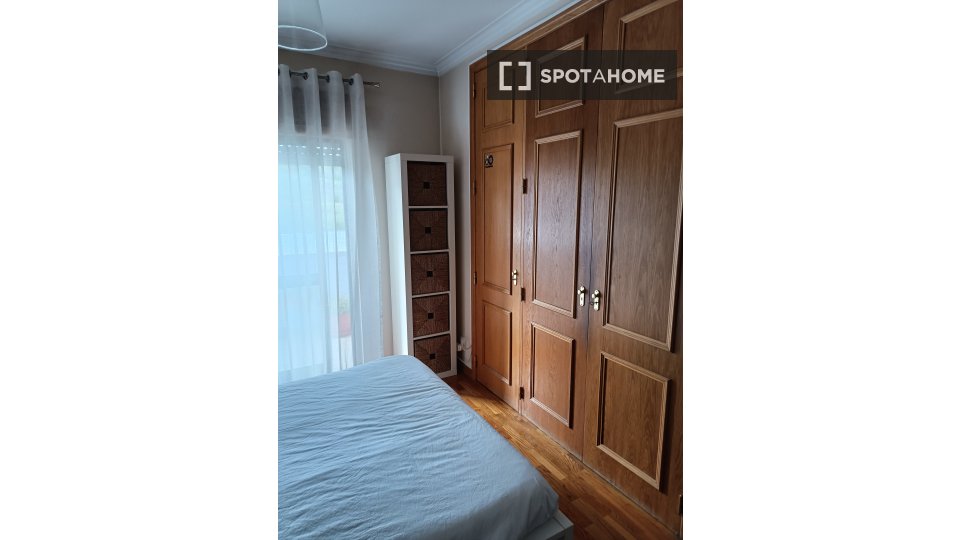 Double room Lisbon, 1 bed — photo 5