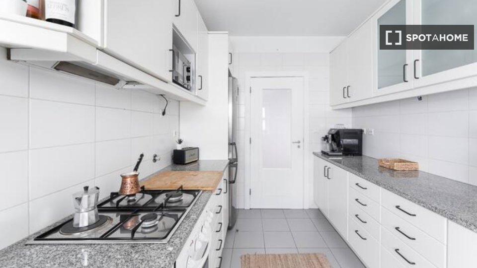 Apartment Porto, 1 bed, 75m² — photo 3