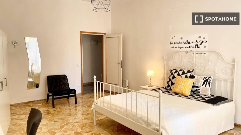 Double room Florence, 5 beds — photo 24