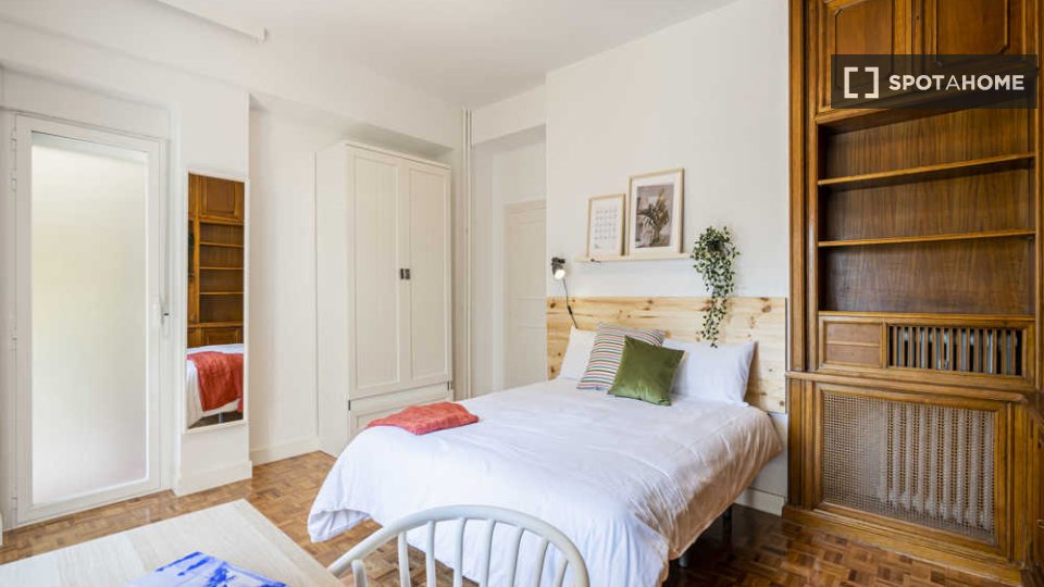 Double room Madrid, 6 beds — photo 20