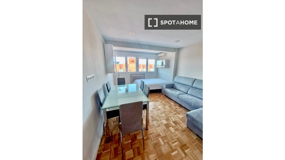 Double room Madrid, 5 beds — photo 13