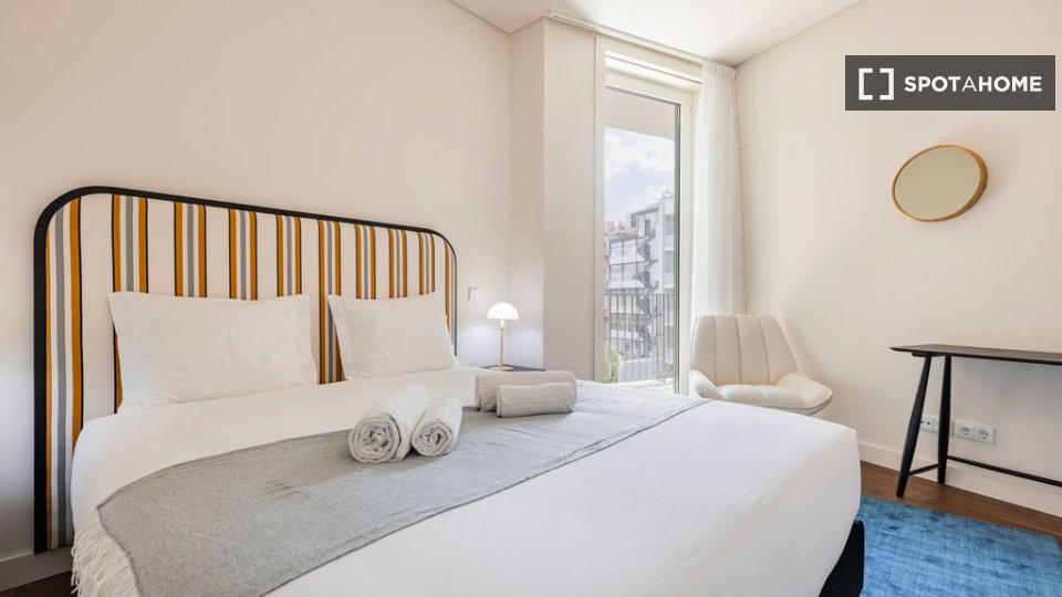 Apartment Lisbon, 1 bed — photo 4