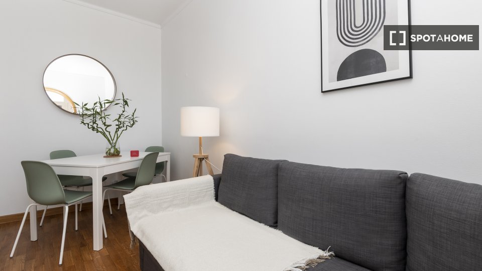 Apartment Lisbon, 2 beds, 65m² — photo 9