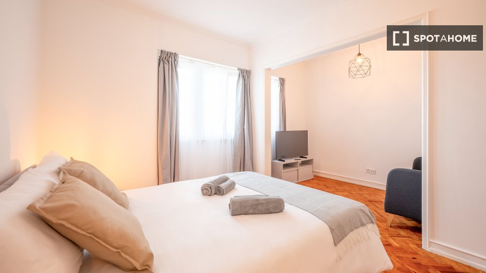 Double room Lisbon, 4 beds — photo 3