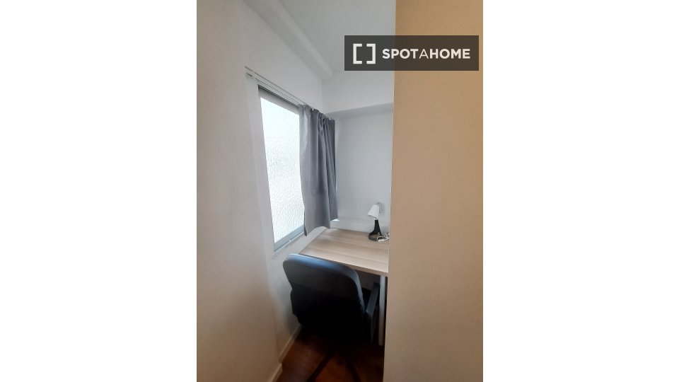 Double room Valencia, 4 beds, 75m² — photo 14
