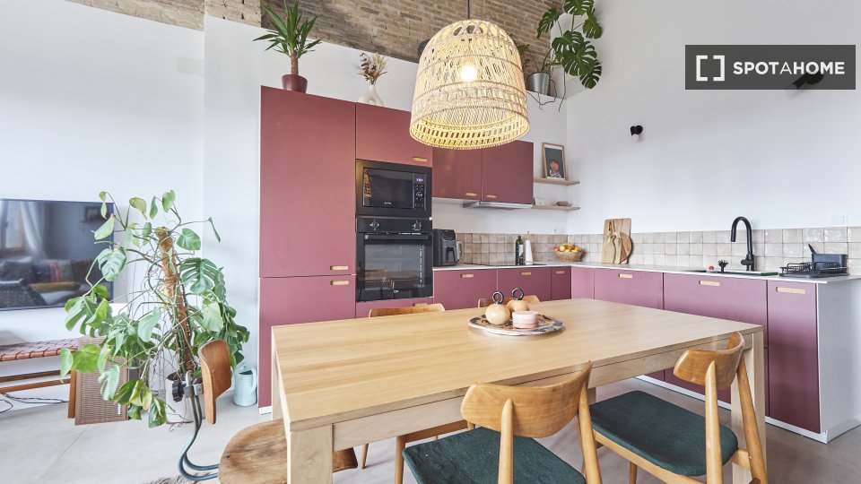 Double room Valencia, 3 beds, 140m² — photo 6