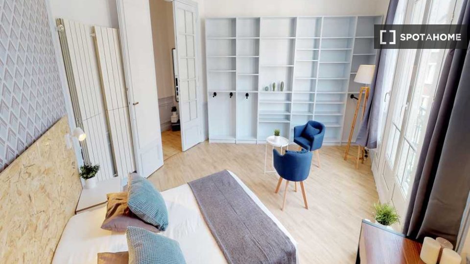 Double room Paris, 6 beds, 120m² — photo 10