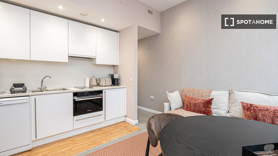 Apartment London, 1 bed, 40m² — photo 7