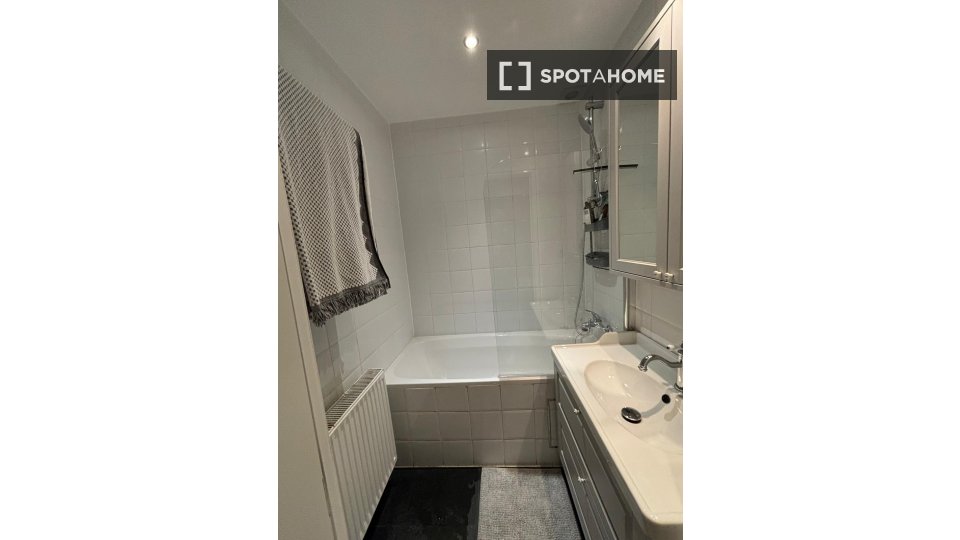 Apartment Brussels, 2 beds, 75m² — photo 16