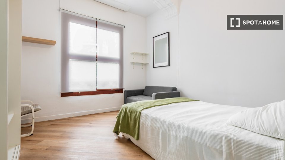 Habitación doble Valencia, 8 habitaciones — foto 32