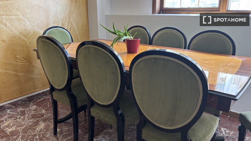 Double room Athens, 4 beds, 130m² — photo 16