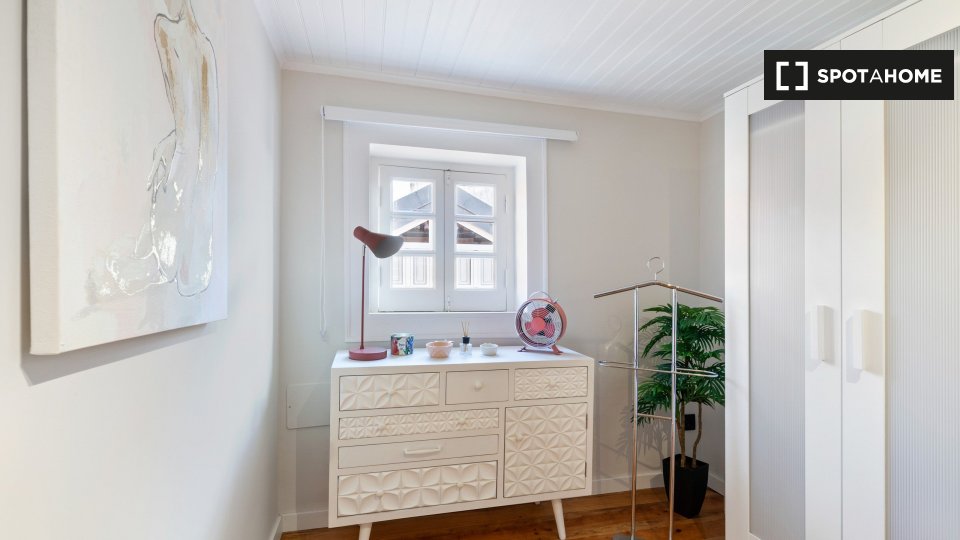 Apartment Lisbon, 1 bed — photo 8