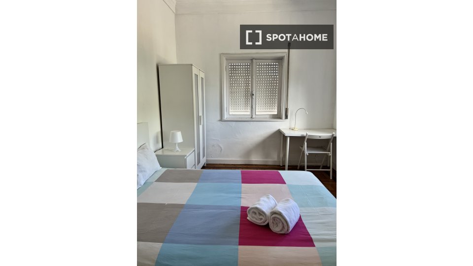 Double room Porto, 11 beds, 380m² — photo 16