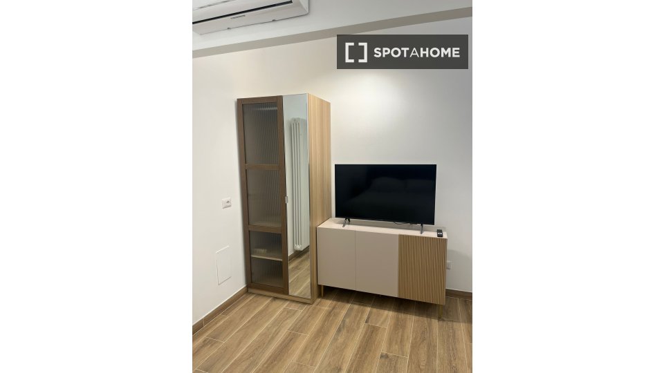 Apartment Milan, 1 bed, 45m² — photo 7