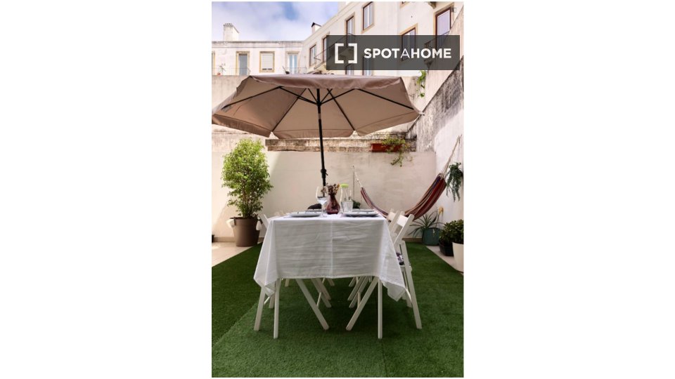 Apartment Lisbon, 1 bed, 65m² — photo 4