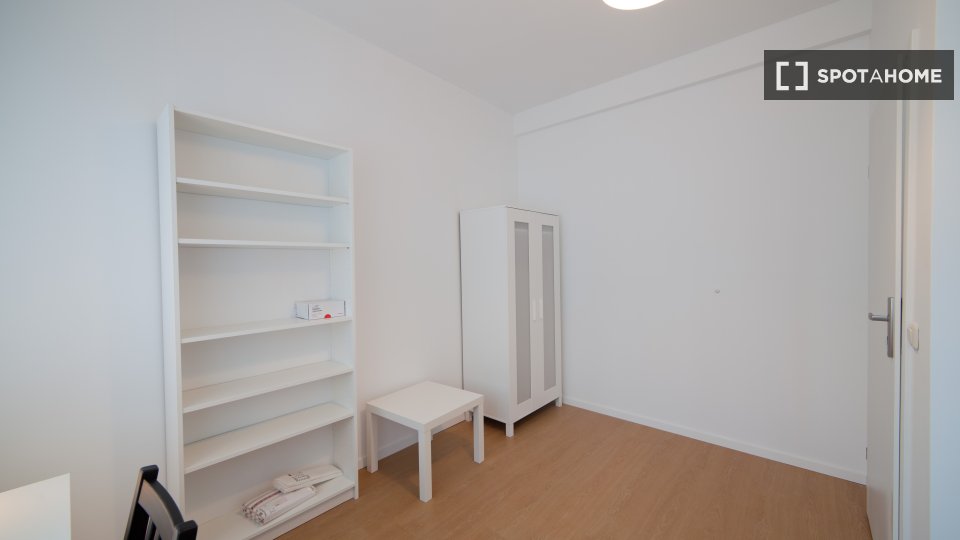 Double room Munich, 6 beds, 130m² — photo 17