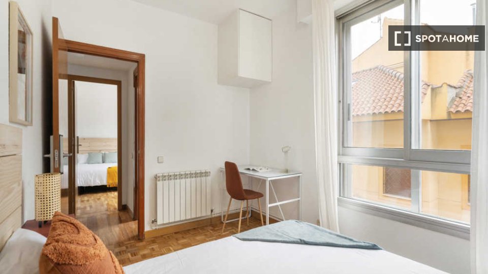 Double room Madrid, 10 beds — photo 32