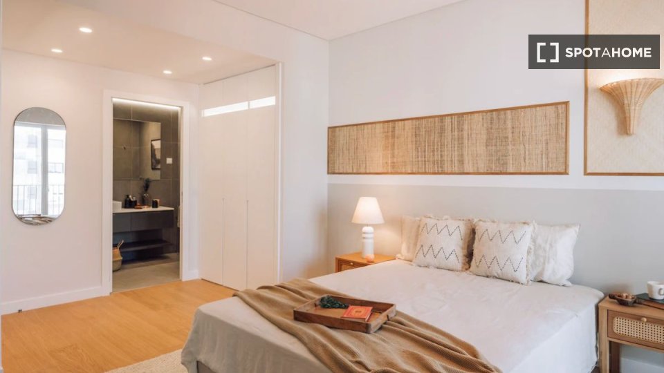 Apartment Lisbon, 1 bed — photo 2