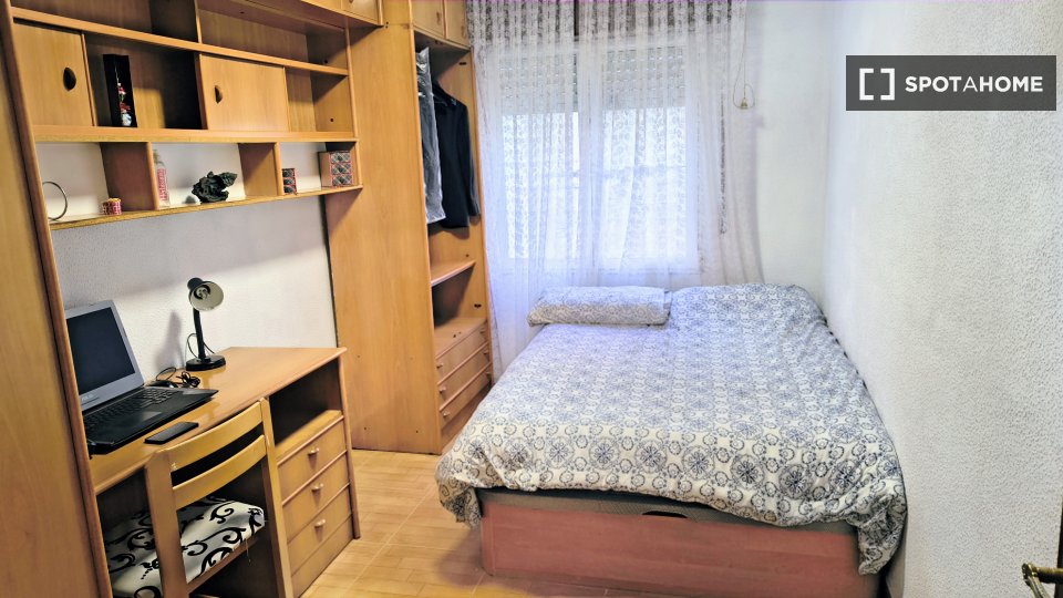 Double room Bilbao, 1 bed, 70m² — photo 6