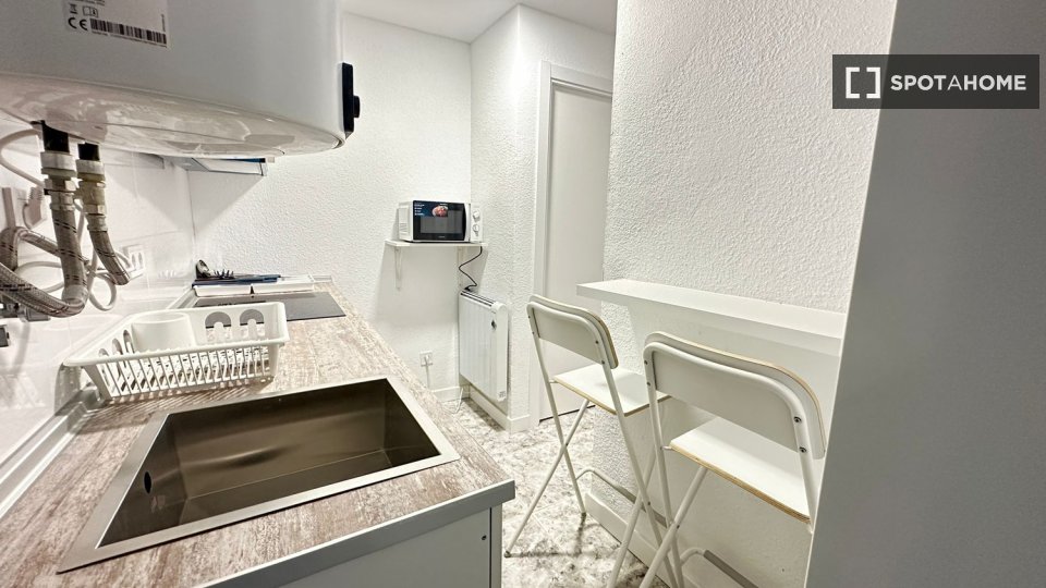 Double room Madrid, 5 beds — photo 20