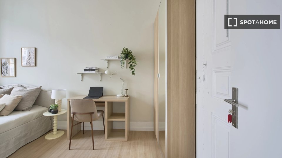 Double room Lisbon, 9 beds — photo 1