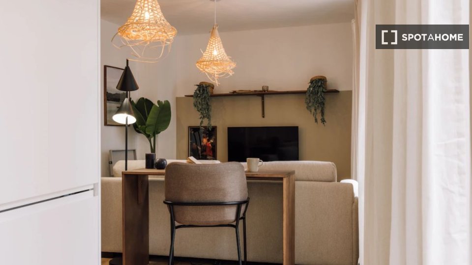Apartment Lisbon, 1 bed — photo 2
