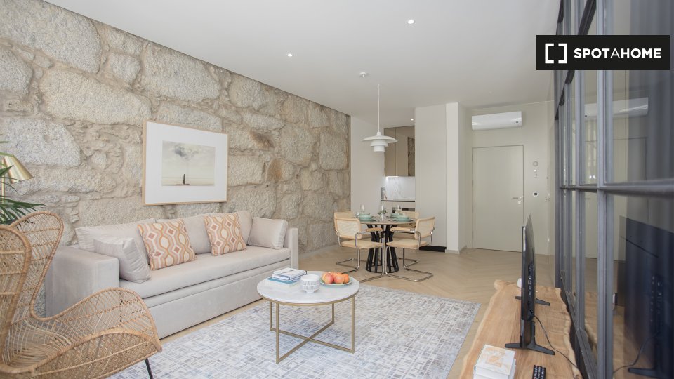 Apartment Porto, 1 bed, 60m² — photo 2
