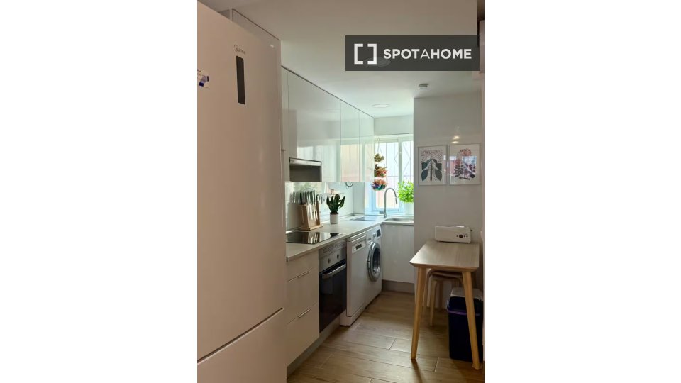 Apartment Madrid, 2 beds, 60m² — photo 17