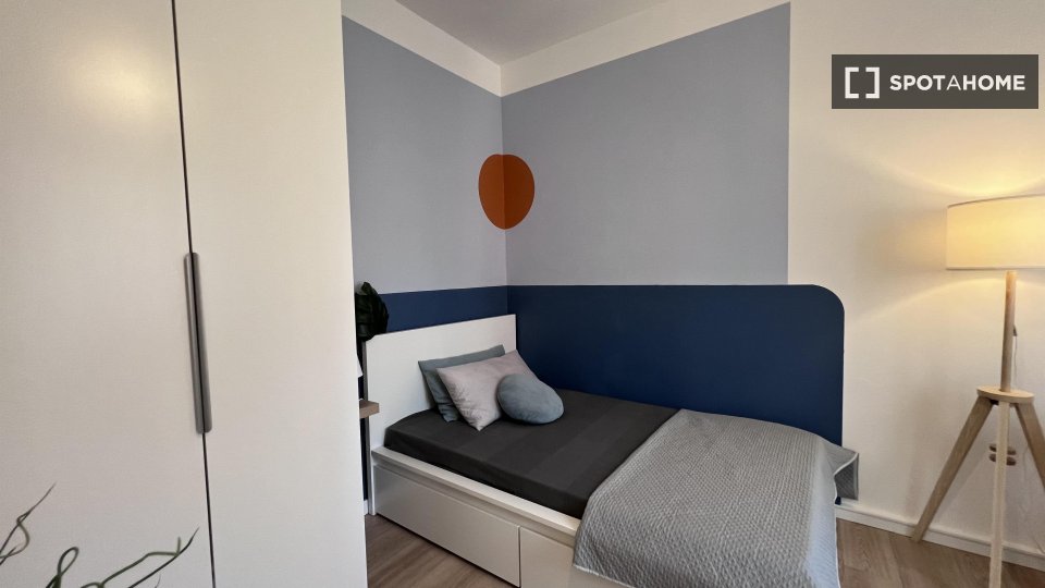 Double room Bologna, 3 beds — photo 7