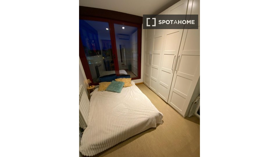 Double room Madrid, 2 beds, 90m² — photo 1