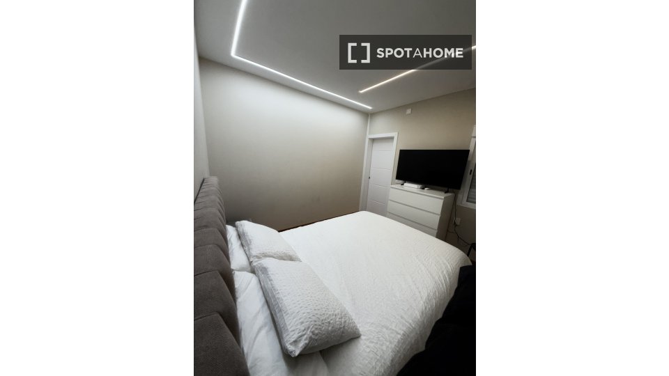 Apartment Barcelona, 3 beds, 60m² — photo 5