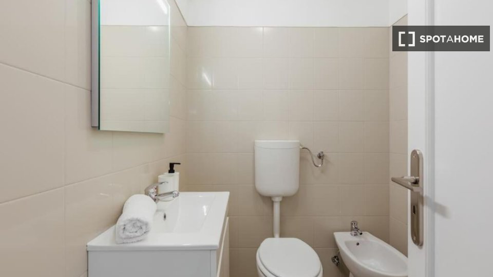 Apartment Lisbon, 3 beds, 130m² — photo 7