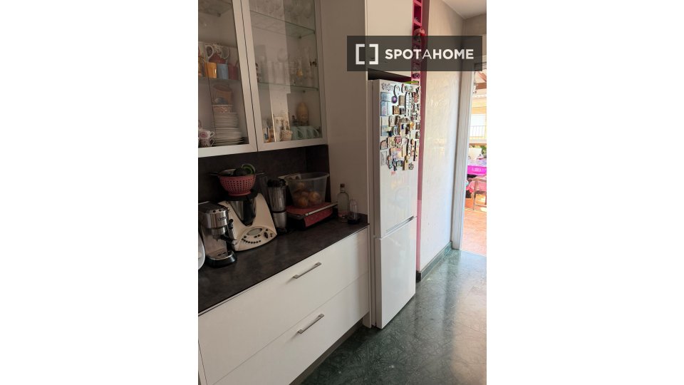 Double room Madrid, 5 beds — photo 7
