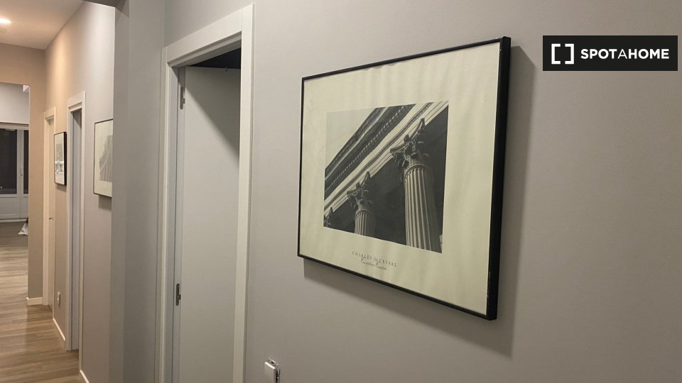 Double room Madrid, 6 beds, 120m² — photo 8