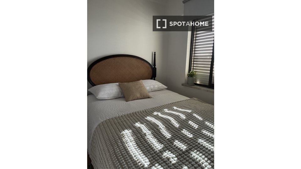 Double room Lisbon, 1 bed, 140m² — photo 6