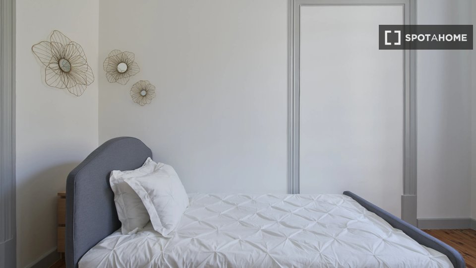 Double room Lisbon, 10 beds — photo 11