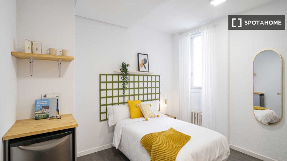 Double room Madrid, 7 beds — photo 84