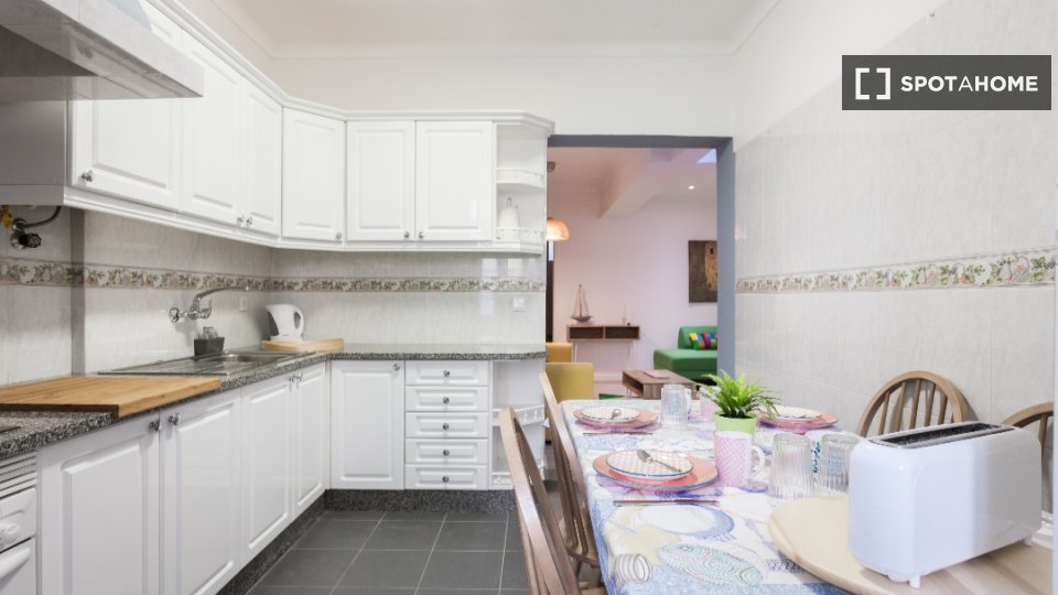 Apartment Lisbon, 2 beds — photo 4
