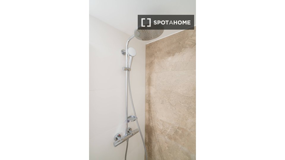 Apartment Vienna, 1 bed, 44m² — photo 17