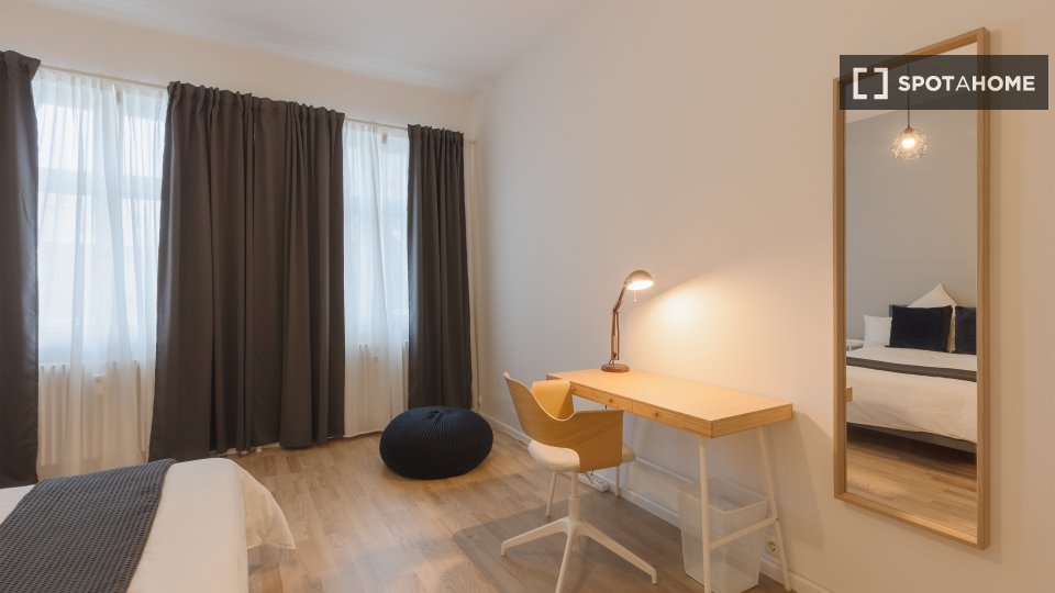 Double room Berlin, 9 beds, 50m² — photo 2