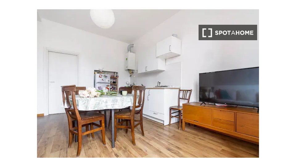 Double room Milan, 2 beds — photo 12