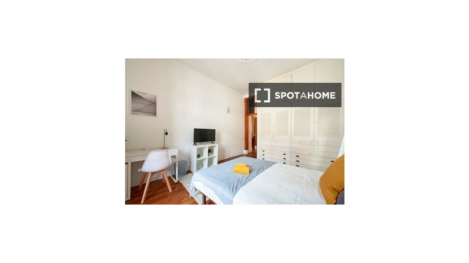 Double room Lisbon, 9 beds — photo 14