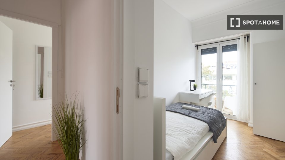 Double room Lisbon, 9 beds — photo 30