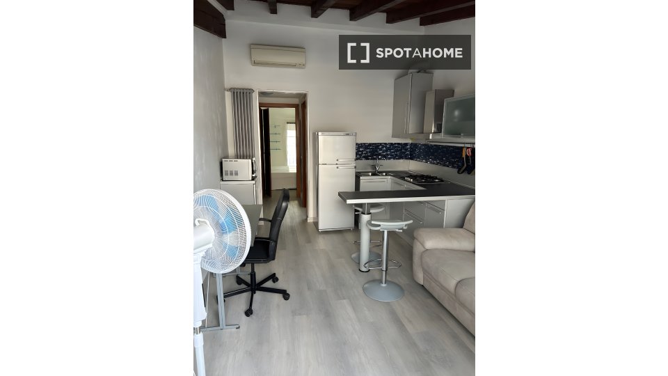 Apartment Milan, 1 bed, 55m² — photo 16