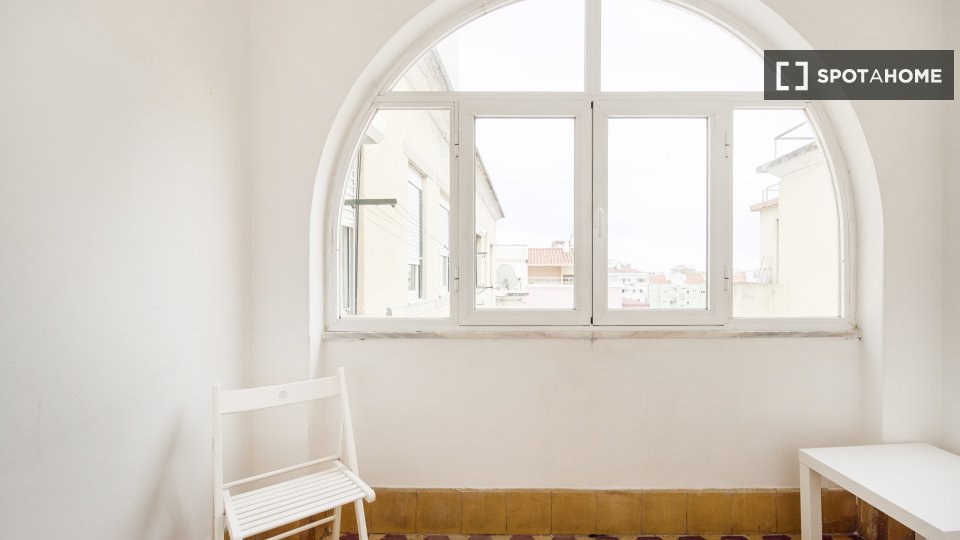 Double room Lisbon, 9 beds — photo 4
