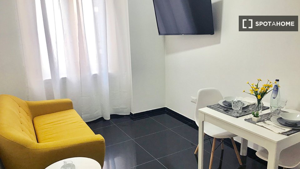 Apartment Rome, 2 beds, 62m² — photo 3