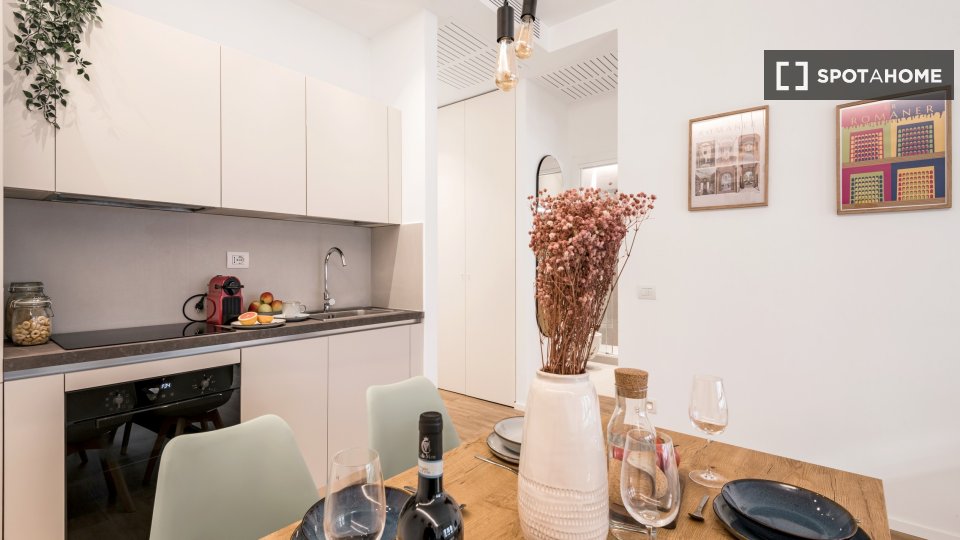 Apartment Rome, 1 bed — photo 12